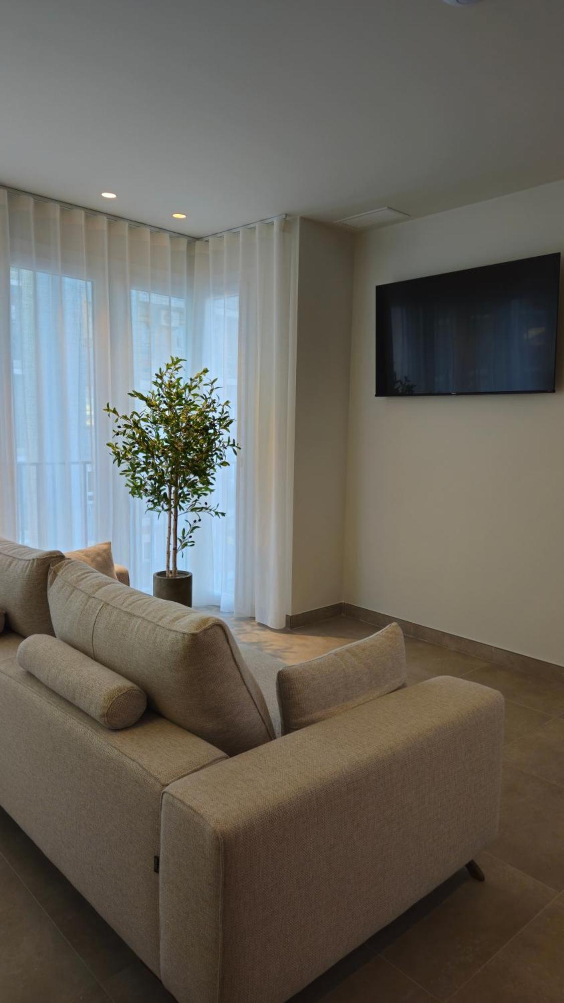 Imperial Apartamentos Valence Extérieur photo