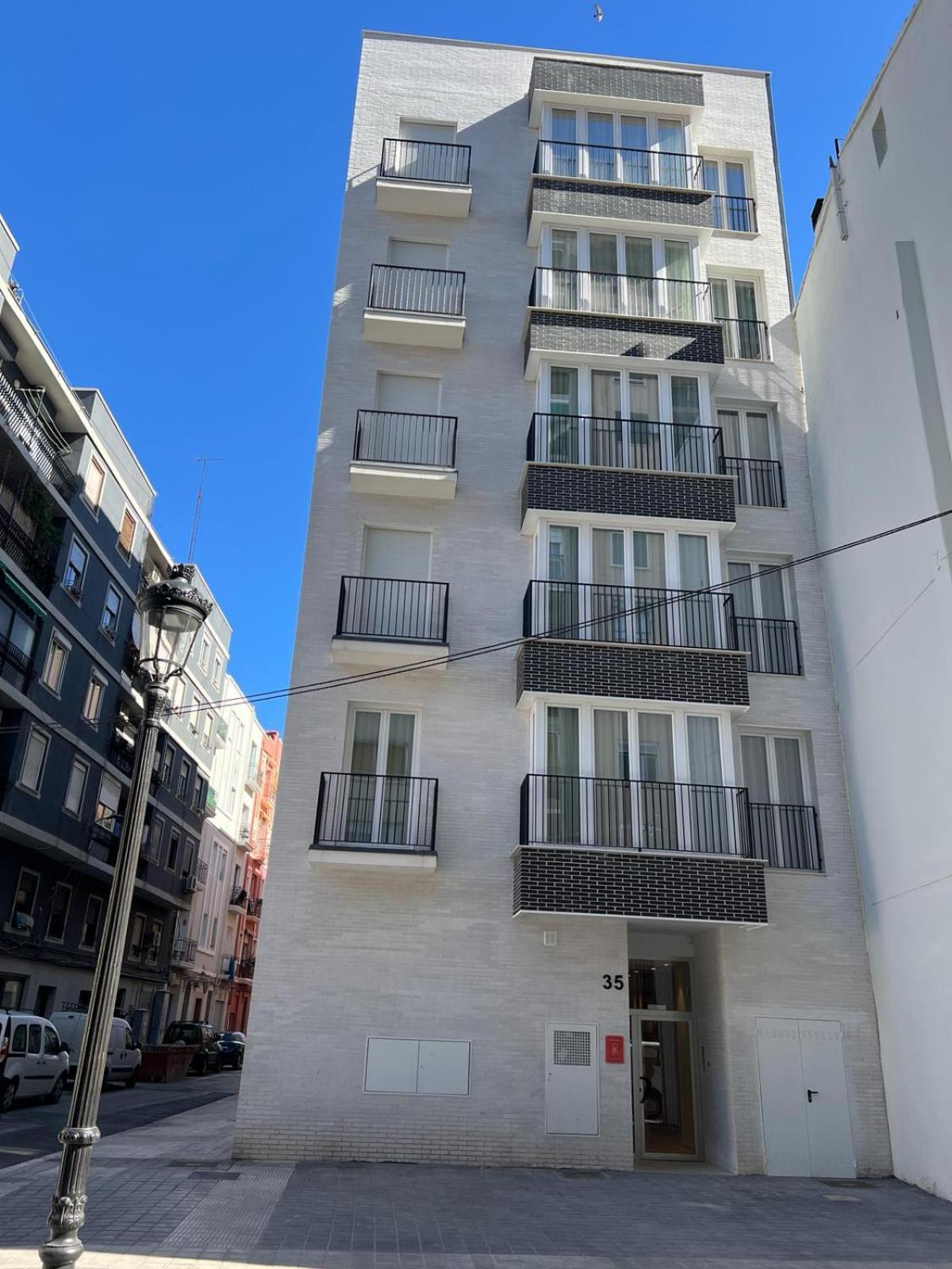 Imperial Apartamentos Valence Extérieur photo
