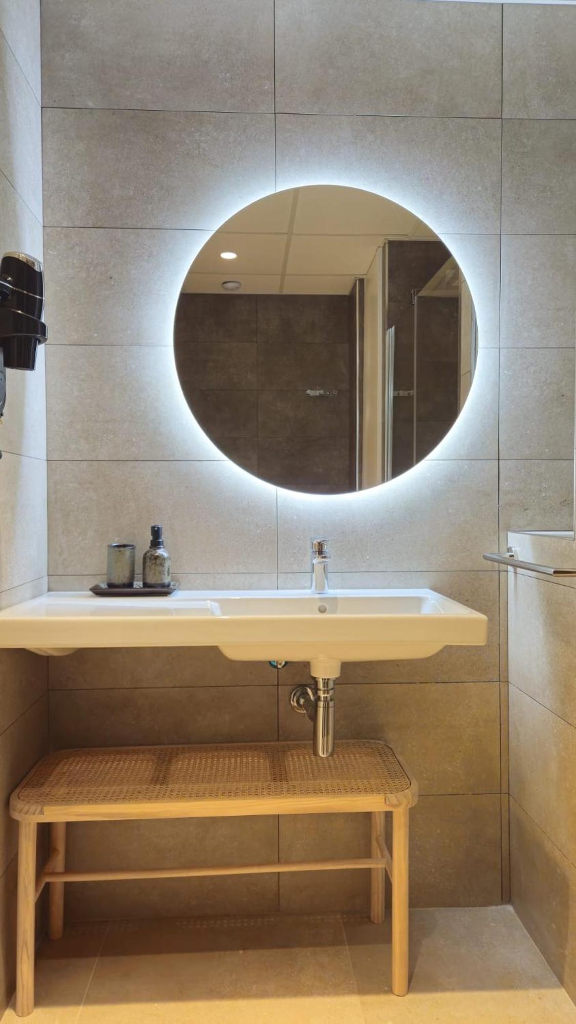 Imperial Apartamentos Valence Extérieur photo